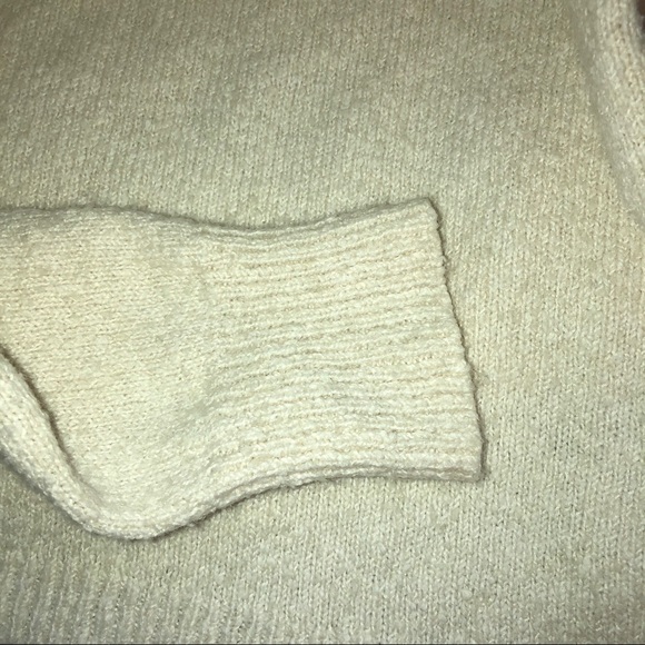 Woolrich Quarter Zip Pullover- Medium Petite - Picture 5 of 8